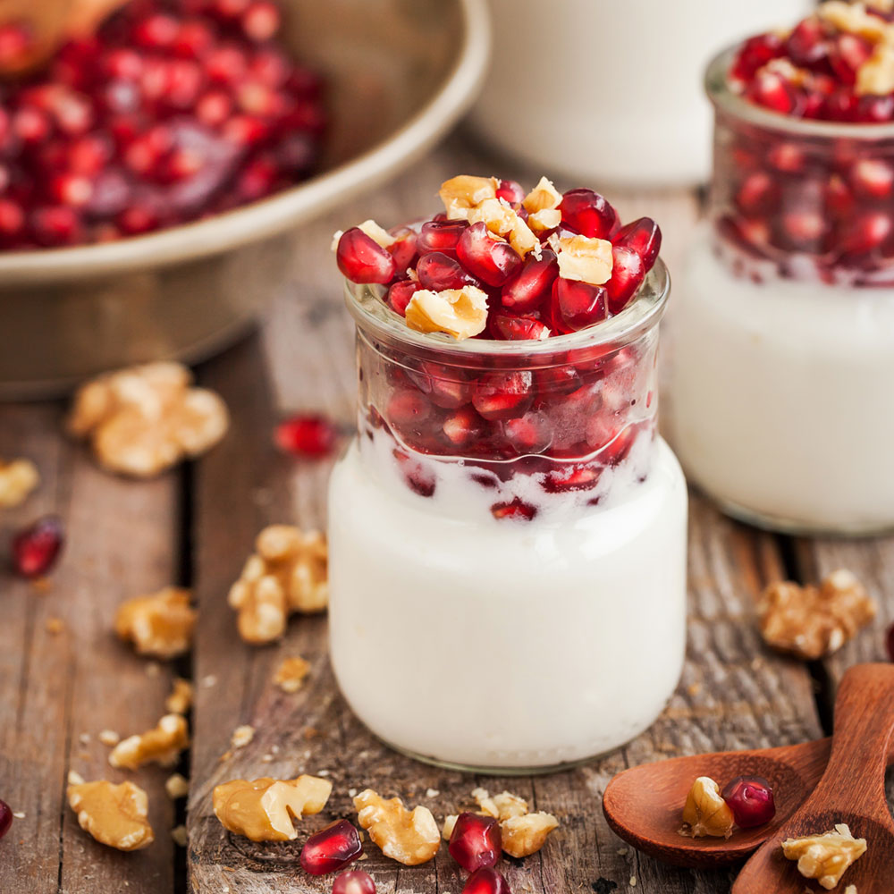 Quark mit Granatapfel